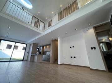 Casa · 145m² · 7 Ambientes · 2 Cocheras · Duplex de Diseño a Estrenar - Campo Chico