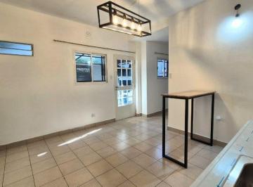 PH · 55m² · 3 Ambientes · Alquiler PH de 3 Ambientes con 2 Patios