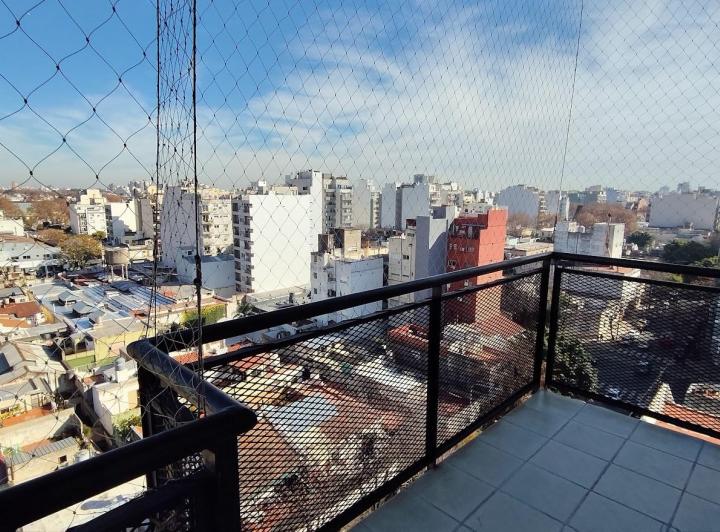 Tres Ambientes con Cochera y Baulera. Balcon. Seguridad, Sum, Juegos Infantiles