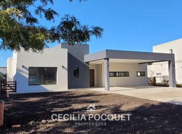 Casa · 228m² · 4 Ambientes · 2 Cocheras · Casa en Venta Barrio Principado Canning Financiacion