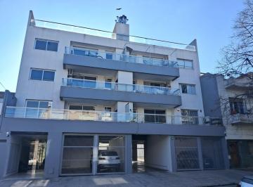 Departamento · 40m² · 2 Ambientes · Ladines 3300 - Departamento 2 Ambientes a Estrenar con Baño Toillete y Balcon Aterrazado!