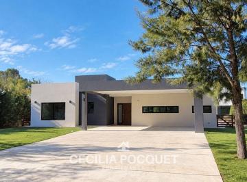 Casa · 228m² · 4 Ambientes · 2 Cocheras · Casa en Venta Barrio Principado Canning Financiacion