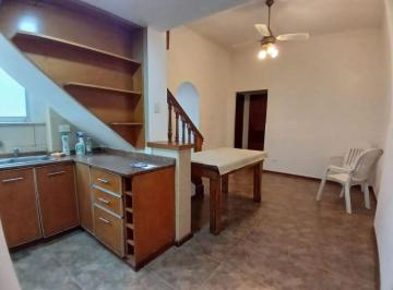 PH de 3 ambientes, Villa del Parque · PH Sin Expensas en Alquiler de 3 Ambientes con Patio, Quincho y Terraza.