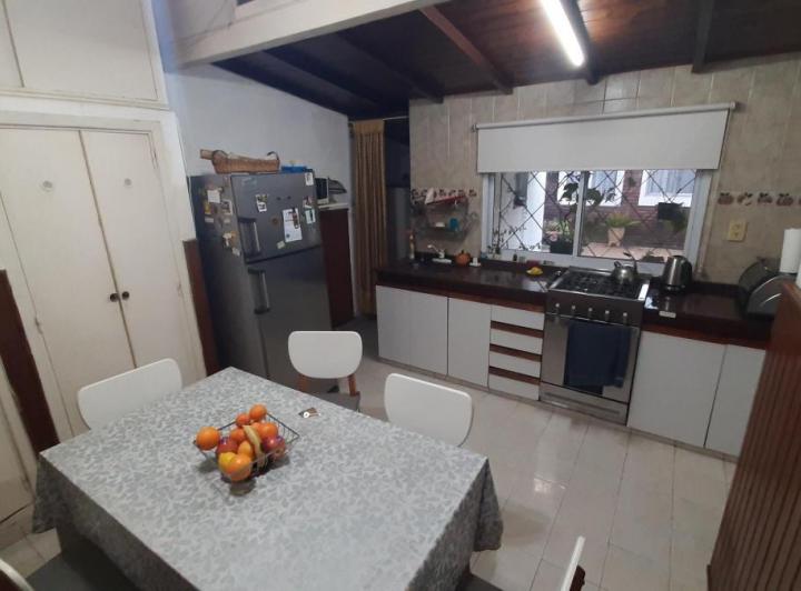 Casa · 130ha · 5 Ambientes · 1 Cochera