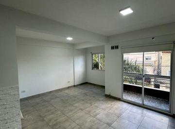 MOU-MOU-411_2 · Departamento Segundo por Escalera Terraza Propia y Cochera