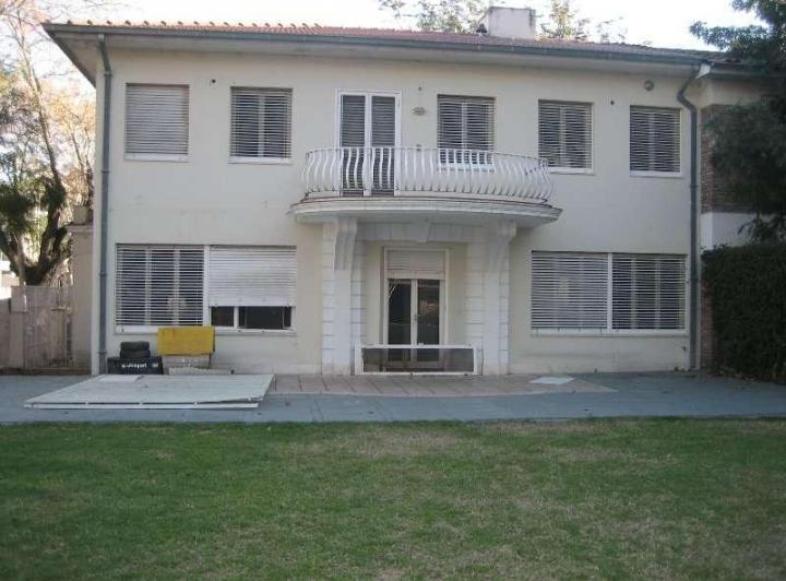 Casa · 309m² · 5 Ambientes · 1 Cochera