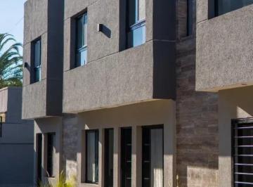 PH · 73m² · 3 Ambientes · 1 Cochera · Venta Dúplex 3 Ambientes – Ituzaingó