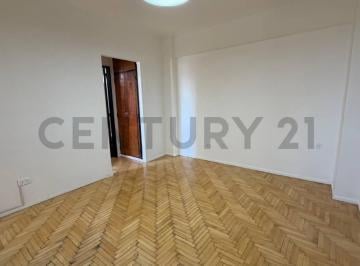 Departamento · 32m² · 2 Ambientes · Alquiler 2 Ambientes San Cristobal Luminoso, Bajas Expensas