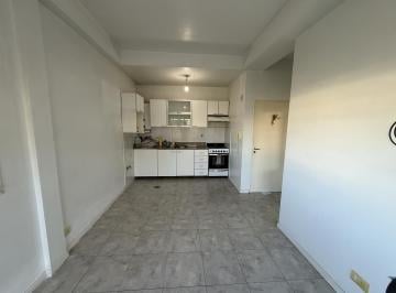 Departamento · 40m² · 2 Ambientes · Departamento Dos Ambientes en Alquiler con Patio Planta Baja en Wilde Avellaneda