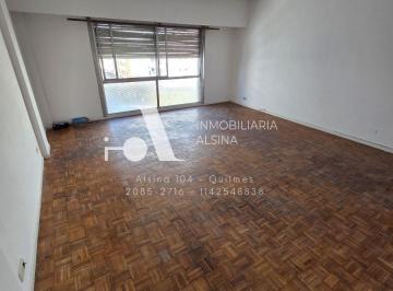Departamento de 4 ambientes, Quilmes · Departamento 4 Ambientes en El Centro de Quilmes