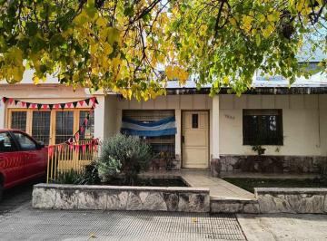 Casa · 207m² · 4 Ambientes · 2 Cocheras · Venta Casa 3 Dorm. B° Los Naranjos Córdoba