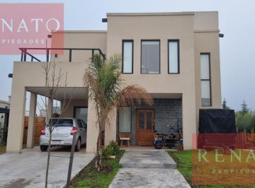 Casa · 154m² · 6 Ambientes · 2 Cocheras · Hermosa Casa 5 Dorm. - Pilar del Este