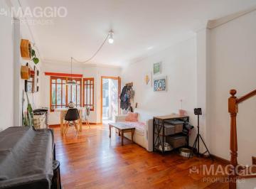 PH · 75m² · 4 Ambientes · 1 Cochera · PH en Venta Haedo