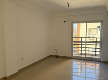 Departamento de 2 ambientes, San Miguel de Tucumán · En Alquiler - Amplio Departamento de 1 Dormitorio con Doble Balcón en Barrio Norte