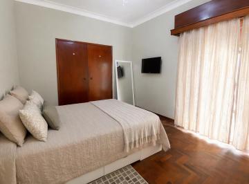 Casa · 171m² · 5 Ambientes · Venta Dos Casas en Block con Gran Fondo – Lanús Este
