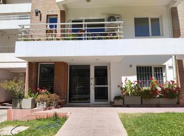 Departamento · 88m² · 3 Ambientes · 1 Cochera · Alquiler Depto 2 Dorm. con Cochera - Área Centro - Neuquén