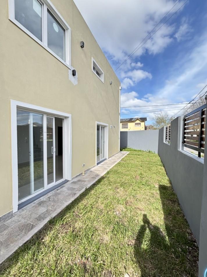 Duplex A estrenar en barrio villa primera, 74m², 3 amb, 2 dorm, 1 coch.
