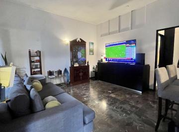APF-APF-308_2 · Departamento 5 Ambientes. | Santander Al 2400