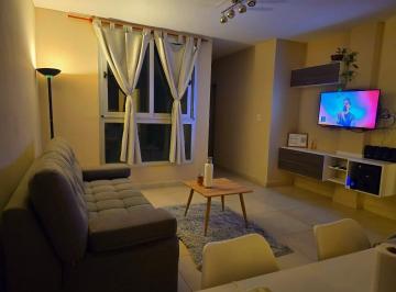living comedor con sofa cama, AC f/c, tv smart · Apartamento Amoblado (Todo Incluido)