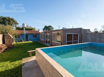 Casa · 100m² · 4 Ambientes · 2 Cocheras · Casa | 4 Ambientes | Piscina | Todo en Planta Baja | Cochera Doble | Ituzaingó Norte