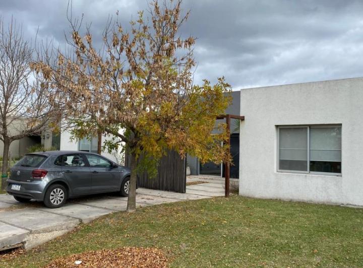 Casa en alquiler en Altos de Campo Grande · 4 ambientes