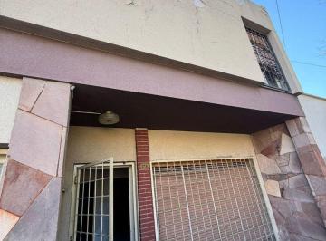 Casa de 5 ambientes, Godoy Cruz · Casa en Godoy Cruz a Reciclar