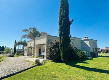 Casa de 4 ambientes, Exaltación de la Cruz · Casa en Venta Chacras de La Cruz - Barrio Cerrado