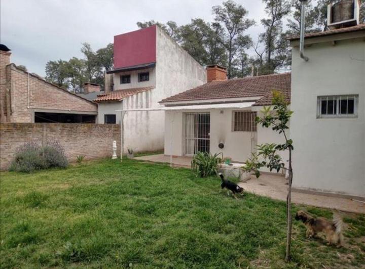 Casa · 120m² · 5 Ambientes · 2 Cocheras