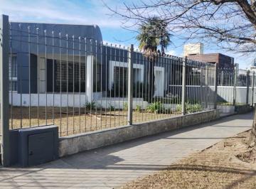 Casa de 10 ambientes, Córdoba · Cerro de Las Rosas - Casa en Alquiler S/h. Wast Comercial o Vivienda - 4d, 4b, Quincho, Jardin, Pileta