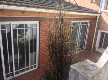 Casa de 5 ambientes, La Matanza · Oportunidad Única en Madero