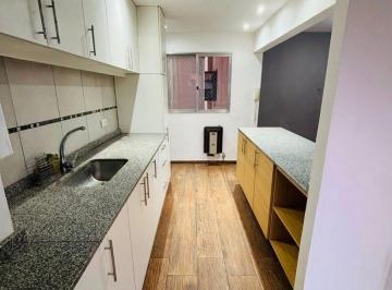 Departamento de 4 ambientes, Rosario · Alquiler - Departamento de 3 Dorm.; Paraguay 100