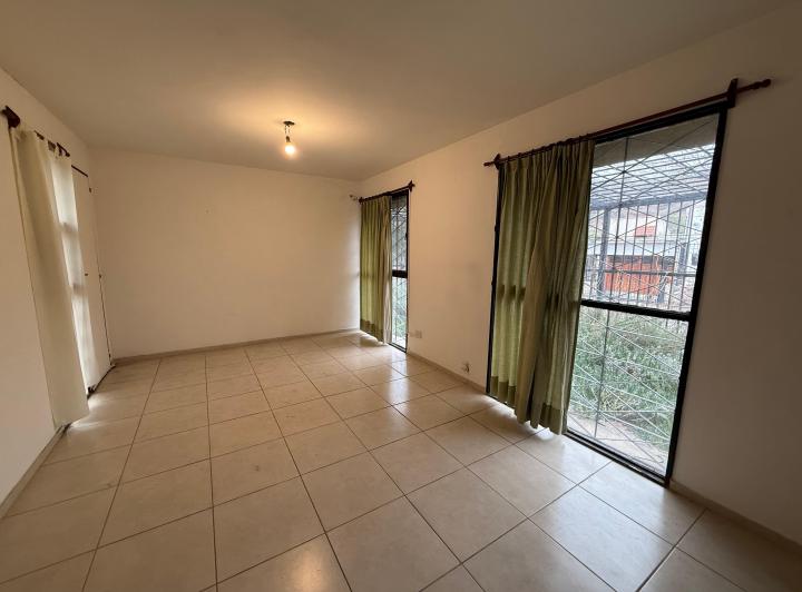 Casa · 115m² · 5 Ambientes · 1 Cochera