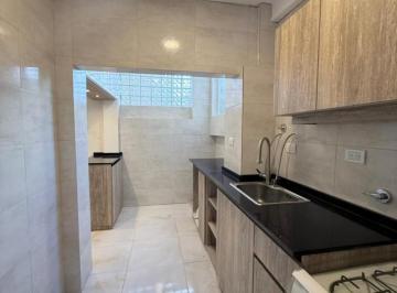 Departamento · 45m² · 2 Ambientes · Venta Depto 2 Amb Reciclado con Espacio Para Cochera Chauvin