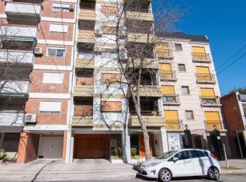 Departamento · 93m² · 4 Ambientes · 2 Cocheras · Venta Depto Semipiso 4 Ambientes Villa Devoto con 2 Cocheras