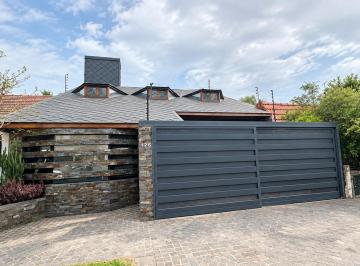 Casa · 250m² · 5 Ambientes · 4 Cocheras · Venta Casa 5 Ambientes Don Bosco - Quilmes
