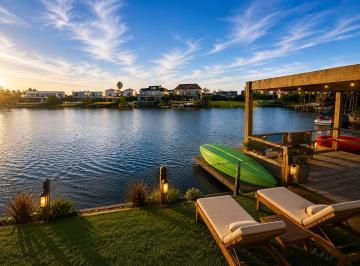 Casa · 604m² · 10 Ambientes · 1 Cochera · Casa en Alquiler en Cabos del Lago, Nordelta, Tigre