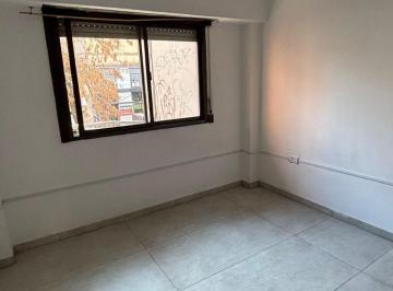 Departamento de 4 ambientes, La Plata · Departamento Al Frente Zona Centro