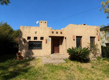 Casa de 3 ambientes, Mendiolaza · Casa en Venta en El Talar de Mendiolaza