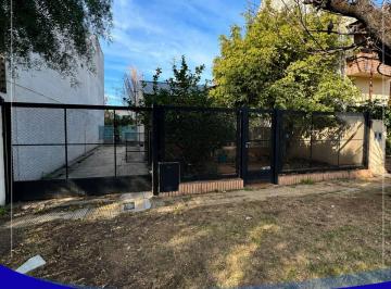 Casa 180m² Alquiler Ramos Mejía · Casa en Alquiler en Ramos Mejia