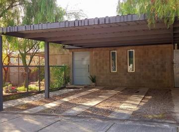 Casa · 82m² · 4 Ambientes · Casa en Venta en Barrio La Yaya, El Challao
