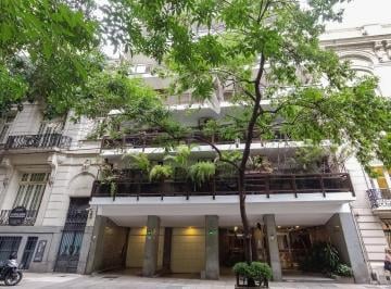 Fachada Edificio · Semipiso de Categoría en Recoleta | 2 Dorm + Dep | Cochera Fija | Vista Abierta