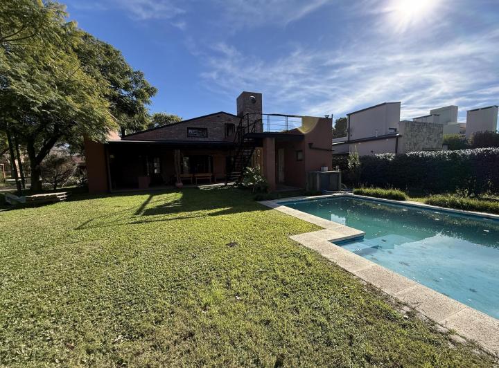 Casa · 5 Ambientes