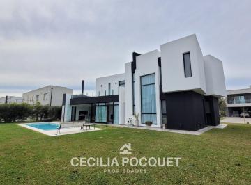 Casa · 213m² · 5 Ambientes · 2 Cocheras · Casa en Venta Barrio Principado Canning San Vicente