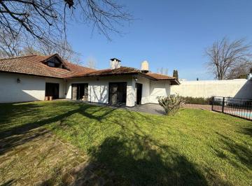 Casa de 7 ambientes, Tigre · Excelente Propiedad en Venta, Zona Balbastro!
