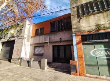 Casa · 121m² · 6 Ambientes · Venta Casa Casa 5 Dorm. en Echesortu