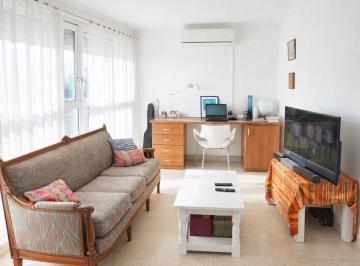 Departamento · 56m² · 3 Ambientes · Departamento en Venta en La Plata, G. B. a. Zona Sur, Argentina