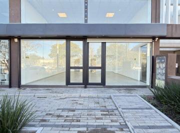 Local comercial · 80m² · 1 Ambiente · Local Comercial en Alquiler en Nuevo Poeta