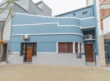 Casa · 115m² · 5 Ambientes · Casa Multifamiliar en Venta Lote Propio Flipping Villa Luro