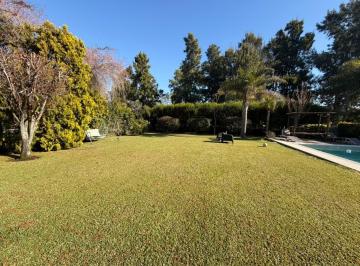 Casa · 858m² · 4 Dormitorios · Casa en Venta en Los Castores Nordelta
