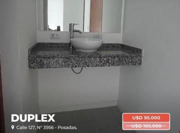 Casa · 110m² · 3 Dormitorios · 2 Cocheras · Duplex en Venta de 3 Dorm. Apto a Credito